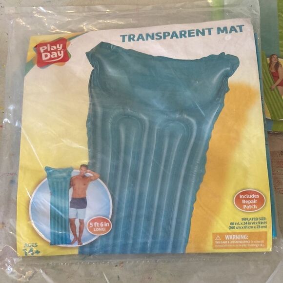 Play Doh Transparent Mats Blue & Green - Picture 2 of 5